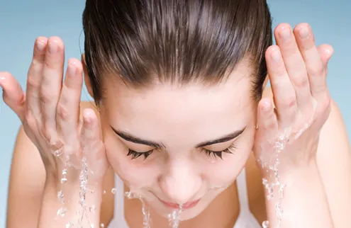 Làm sạch (Cleansing) - Nền tảng cho làn da khỏe