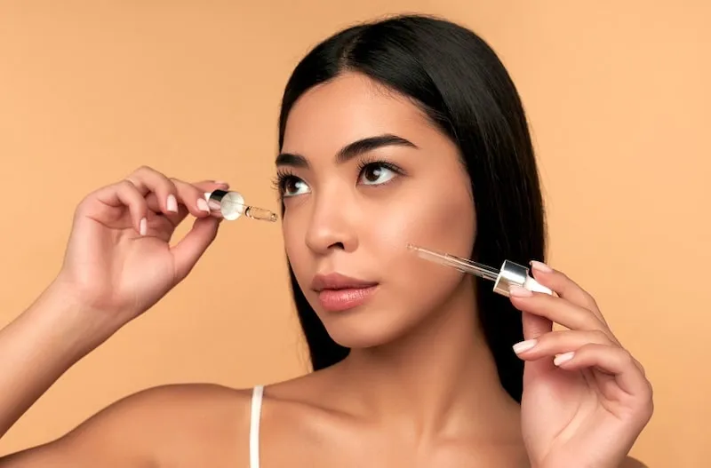 Serum chống lão hóa, giảm nếp nhăn - "Níu kéo" tuổi xuân
